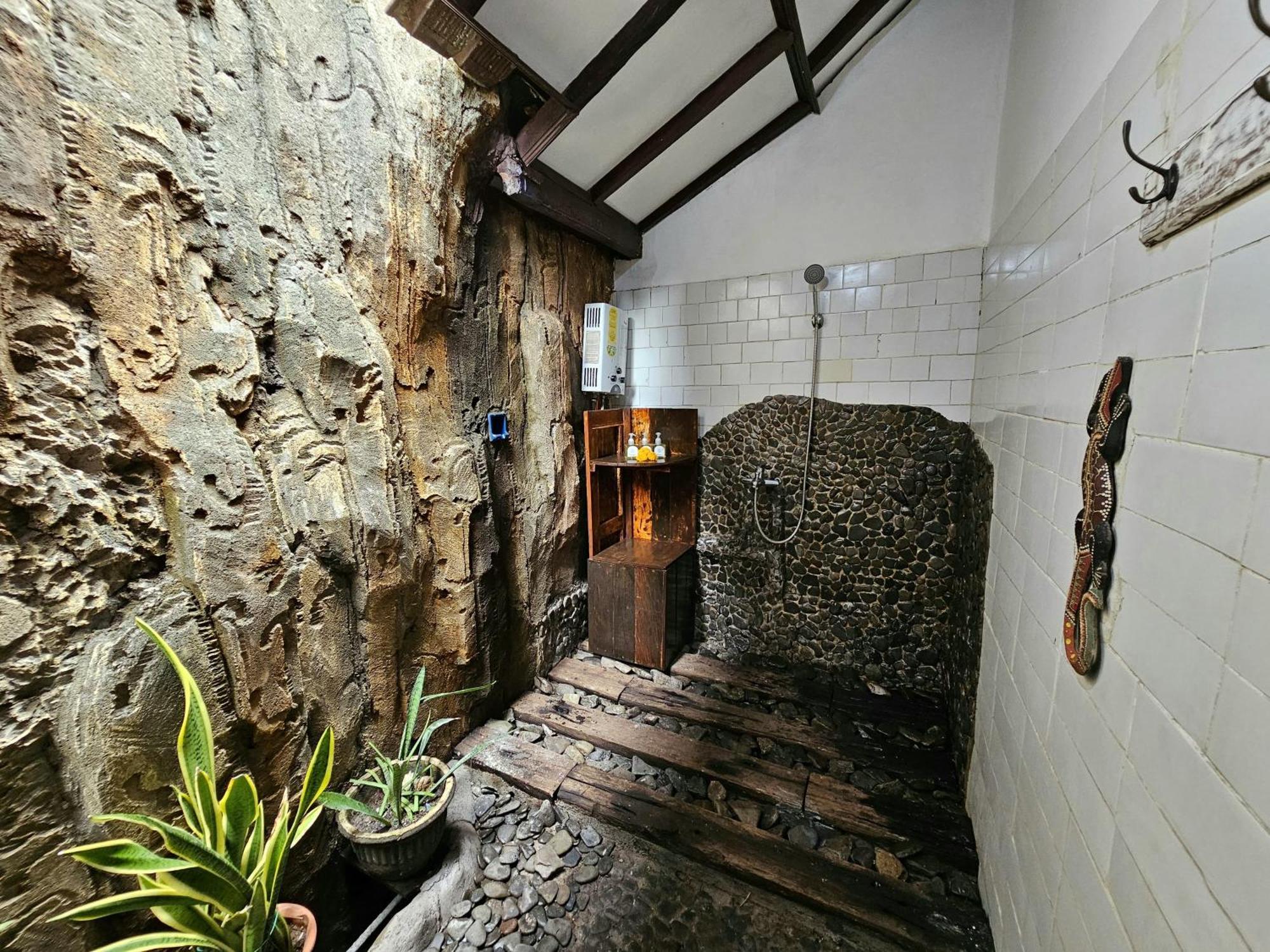 Binaria Museum Hotel Lovina Zewnętrze zdjęcie